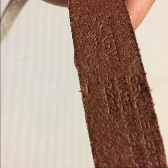 💓J CREW, size LARGE, Off White Leather Belt with Brass Buckle - Picture 4 of 4